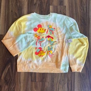 *NWT* Juniors Disney Tie Dye Sweatshirt
